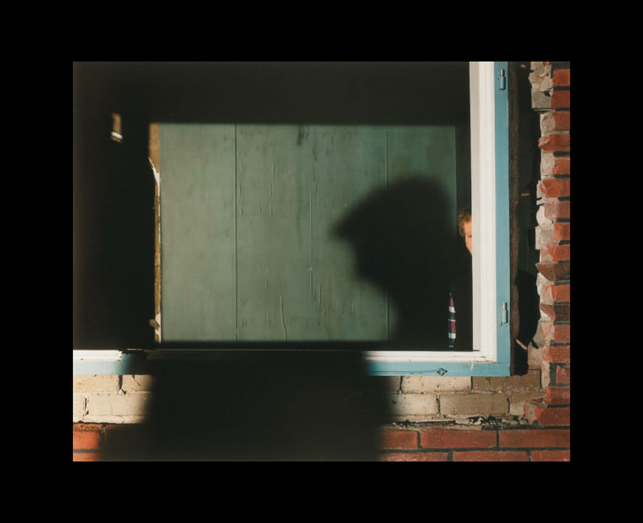 VATERBILDER | FATHERPICTURES - STAGED FAMILY PICTURES WITH SILICONE PUPPETS - Part I &copy; Burkhard Philipp von Harder