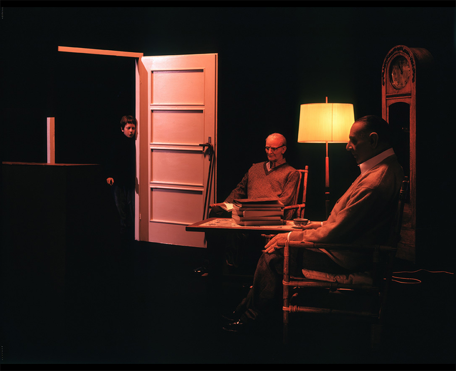 VATERBILDER | FATHERPICTURES - Part II - Der Vertrag / The contract- 2004 &copy;  Burkhard Philipp von Harder